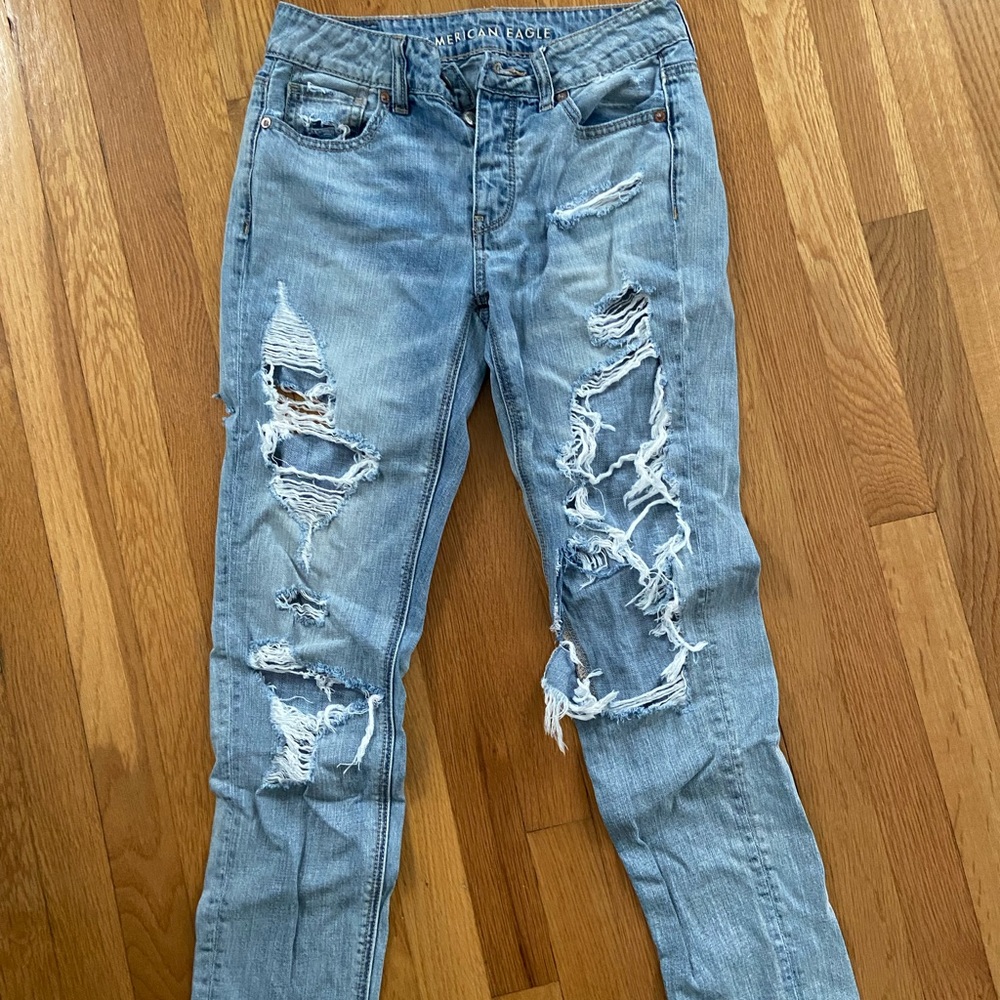 American eagle ripped jeans size 0